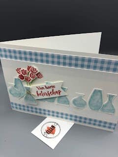 Vibrant Vases en tulpen in diverse vaasjes. 3 2019 04 022B15.16.17